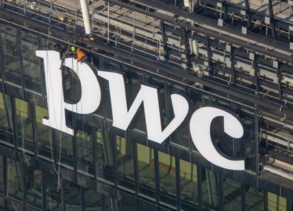 Cina, multa da record a Pwc per aver "chiuso un occhio" sulla frode miliardaria di Evergrande