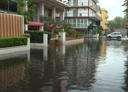 Maltempo, migliora il meteo sull'Emilia Romagna ma resta l'allerta rossa. Meloni: "Stato di emergenza, pronti 20 milioni"