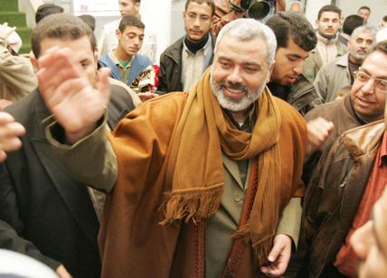 Chi era Haniyeh, l'uomo che ha visto uccidere i suoi tre figli e "mente politica" di Hamas