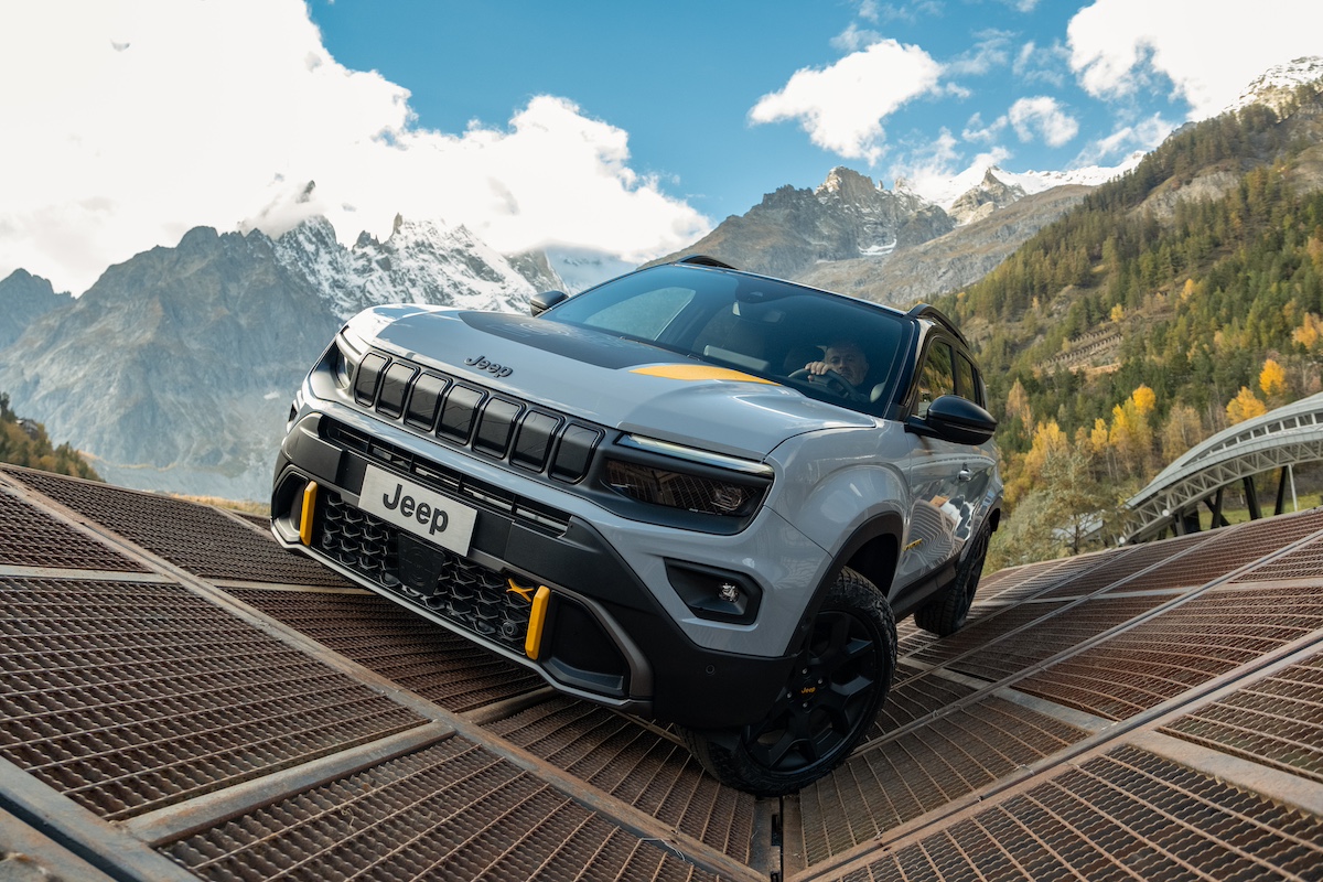 https://www.affaritaliani.it/static/upl2024/jeep/0004/jeep-avenger-the-north-face-edition121.jpg