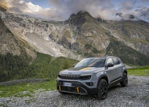 Jeep al Salone di Bruxelles 2025: debutta l'Avenger 4xe The North Face Edition