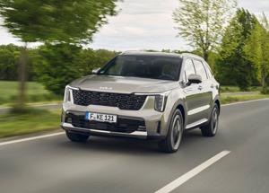 Nuovo Kia Sorento, disponibili in Italia le versioni elettrificate full hybrid e plug-in hybrid