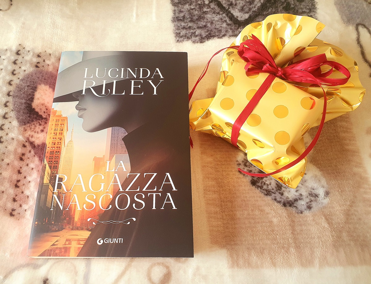 2) La ragazza nascosta di Lucinda Riley (Giunti)