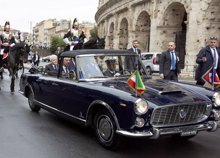 Festa della Repubblica: Il Presidente a bordo della Lancia Flaminia