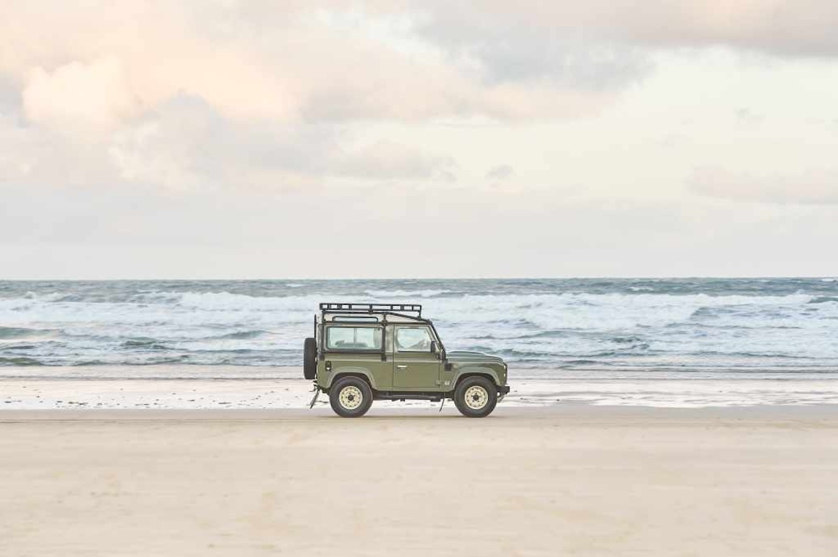 Land Rover0