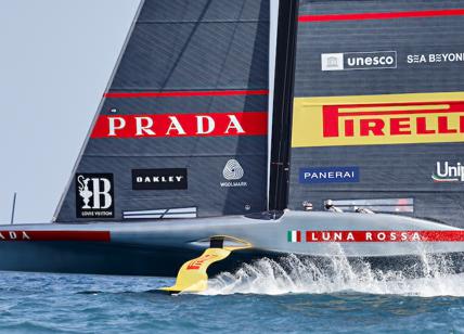 Luna Rossa Prada Pirelli conquista la finale, vittoria decisiva su Ineos Britannia a Barcellona