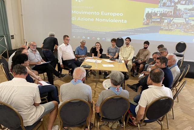 MEAN, movimento europeo di azione non violenta