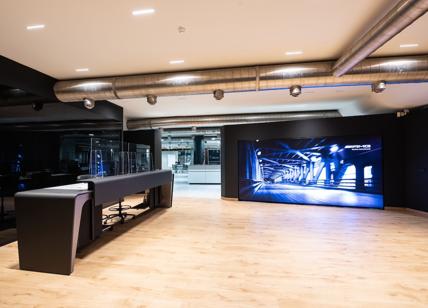 Mercedes-Benz rivoluziona gli showroom per un'esperienza omnichannel