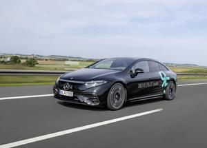 Mercedes-Benz DRIVE PILOT: guida autonoma di livello 3 fino a 95 km/h