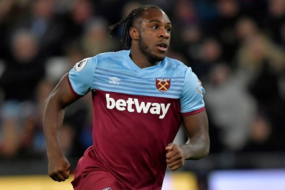 https://www.affaritaliani.it/static/upl2024/mich/0002/michail_antonio1.jpg