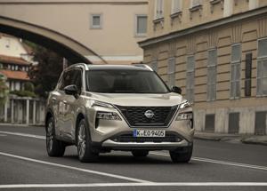 Nissan X-Trail MY24: nuove motorizzazioni Mild Hybrid per il SUV di famiglia