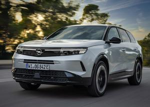 Opel Grandland Plug-in Hybrid: oltre 1.100 km di autonomia nel test su strada