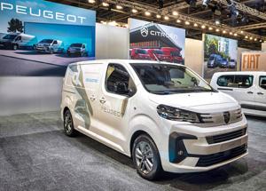 PEUGEOT punta sull'innovazione e sulla sostenibilità al IAA Transportation 2024