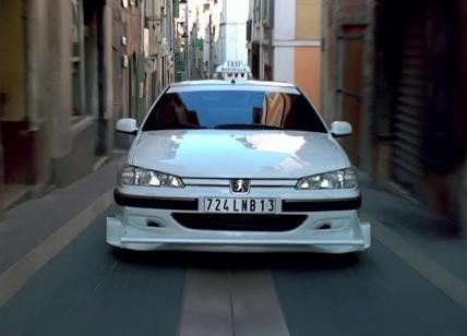 Peugeot 406: da berlina familiare a protagonista d'azione nella saga "Taxxi"