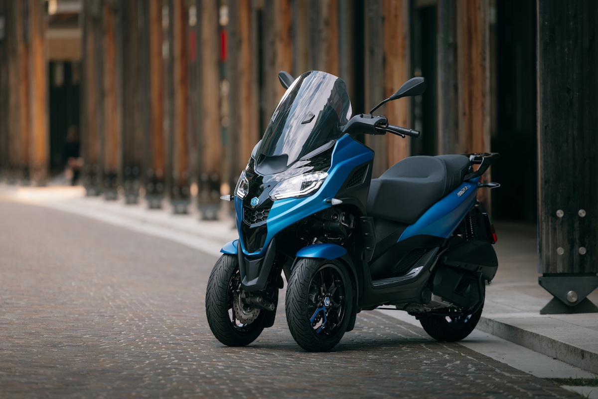 Piaggio MP30