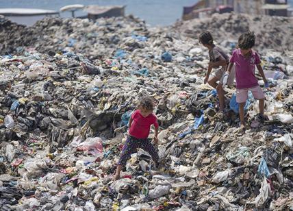 A Gaza l’ultima piaga è la poliomielite: pericolo diffusione oltre la Palestina