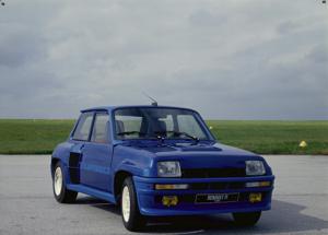 Renault 5 Turbo: l’auto che ha rivoluzionato il mondo delle sportive