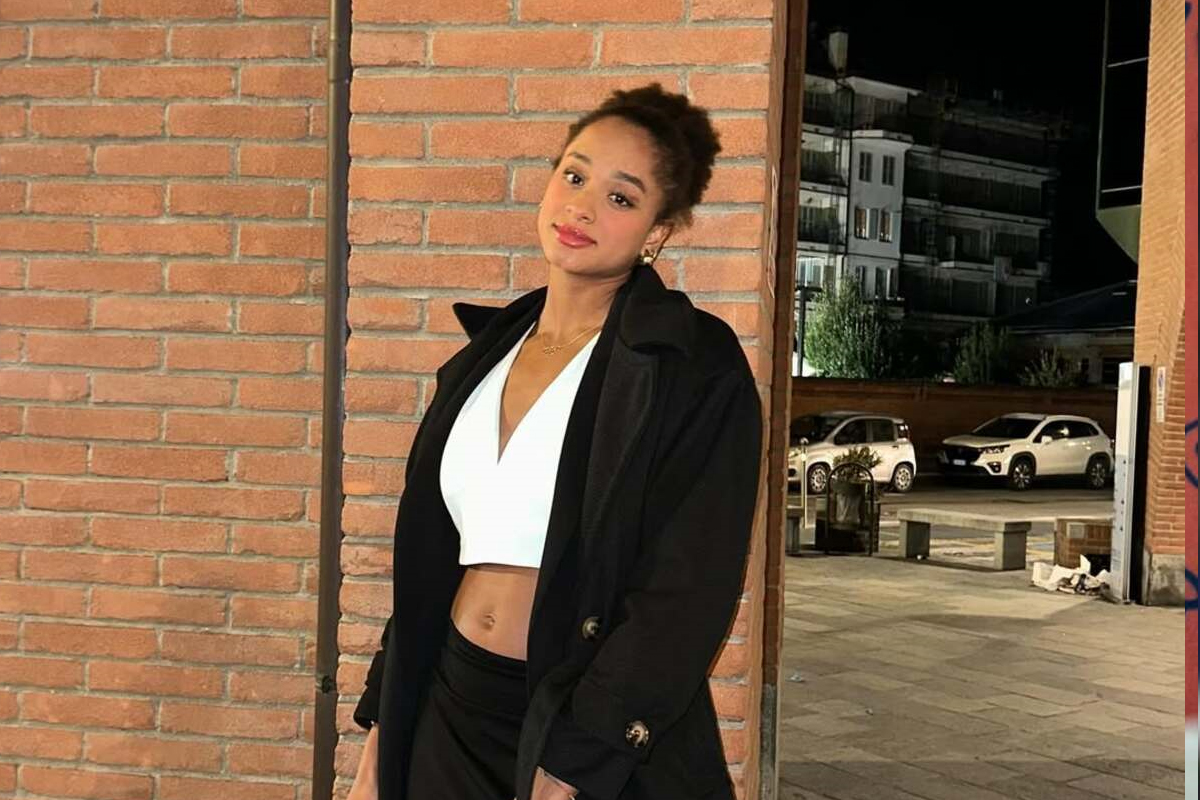 Sara Curtis Sara Curtis