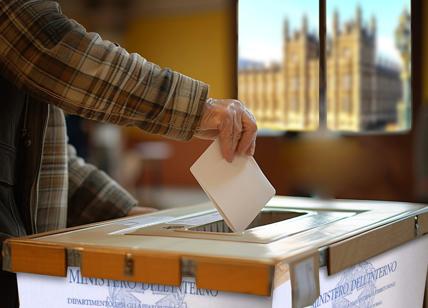 Elezioni europee instant poll alle 23 di domenica, rumor: chi spera, chi trema
