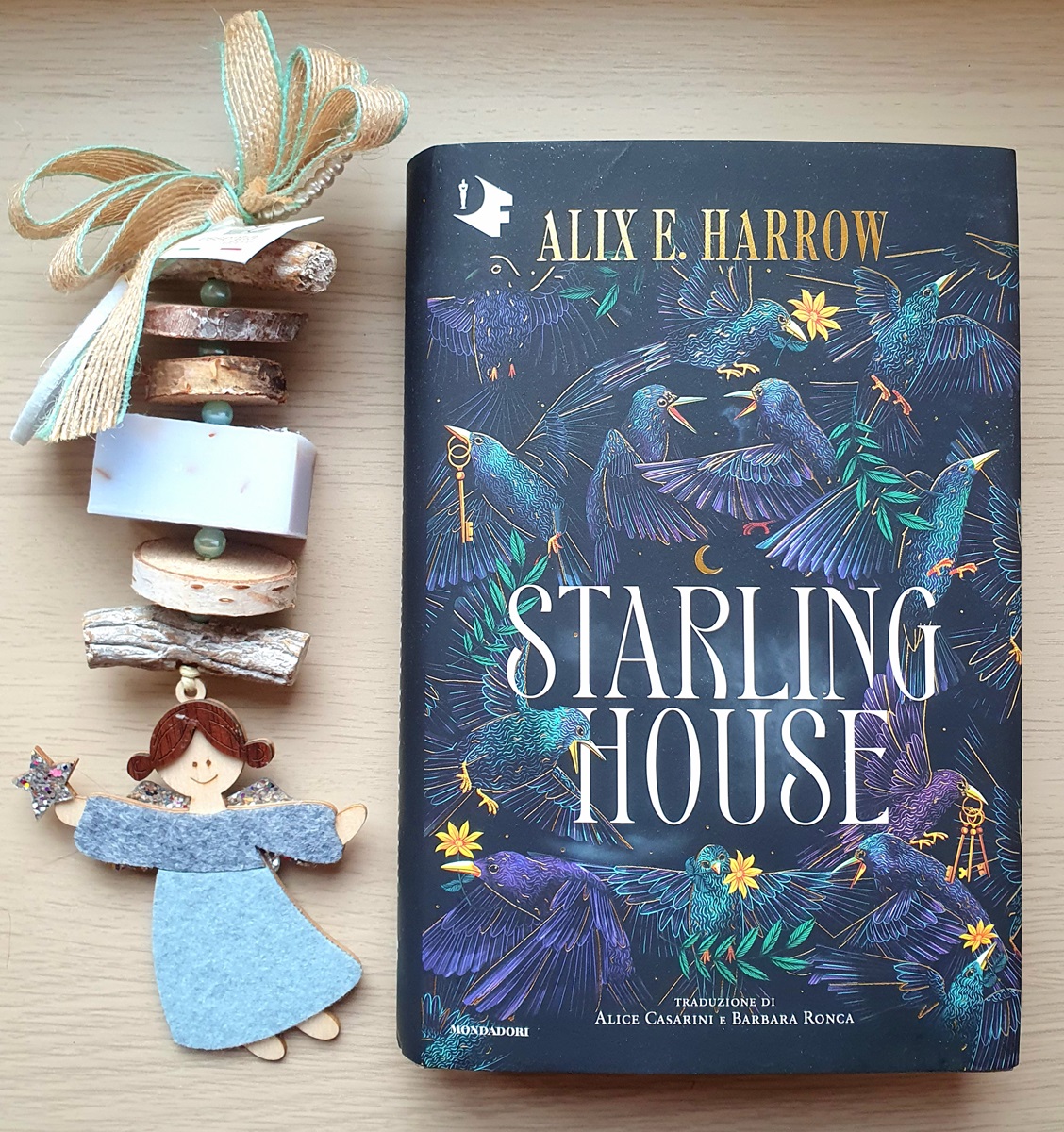 "Starling House" di Alix E. Harrow (Mondadori Oscar Fabula)