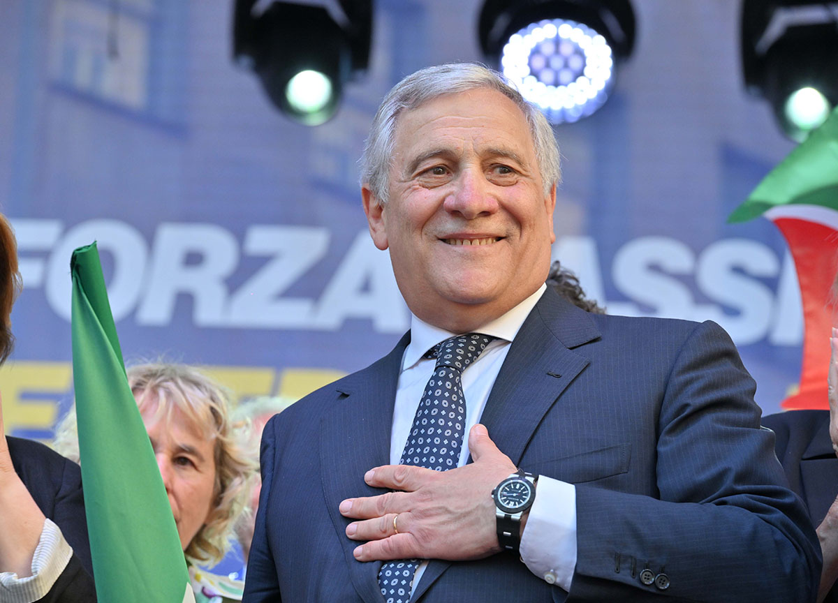 Tajani difende 