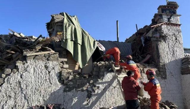 Disastro in Tibet, scossa di terremoto di magnitudo 7.1. Più di 100 morti