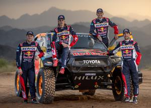 Toyota Gazoo Racing pronta per la Dakar 2025: un mix di esperienza e innovazione per affrontare la sfida