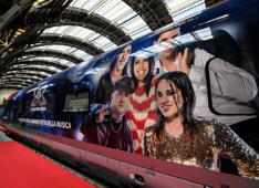 Trenitalia lancia 'Music Tracks': un palcoscenico per X Factor 2024 alla stazione di Milano Centrale