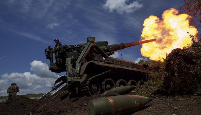 Ucraina, devastante attacco russo su civili e infrastrutture: 120 missili, 90 droni e 9 morti. La Polonia fa decollare tutti i jet da guerra 