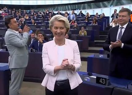 Von der Leyen rieletta Presidente della Commissione Ue. L'annuncio all'Eurocamera tra gli applausi