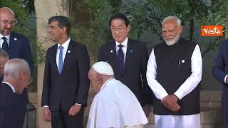 Papa Francesco a G7, la foto con i leader. Ecco le immagini