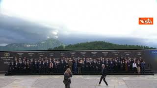 Summit per la pace in Ucraina, la foto dei leader in Svizzera. Ecco le immagini