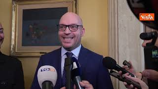 Festa nonni, Fontana premia i giovani coniugi Tirotta e Porcasi, 37 e 39 anni: Sono esempio positivo Festa nonni, Fontana premia i giovani coniugi Tirotta e Porcasi, 37 e 39 anni: Sono esempio positivo