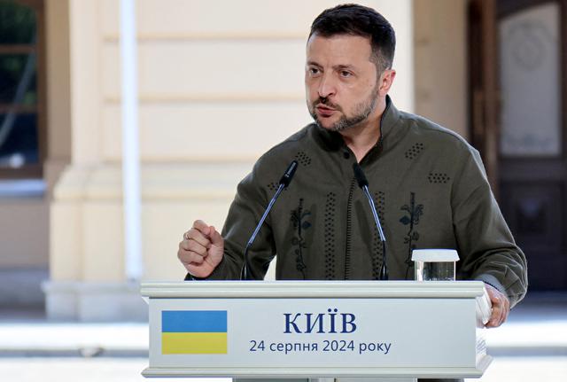  Volodymyr Zelensky