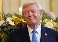 Dazi, Trump cambia ancora: tariffe globali aumentate dal 10 al 15% con effetto immediato Dazi, Trump cambia ancora: tariffe globali aumentate dal 10 al 15% con effetto immediato