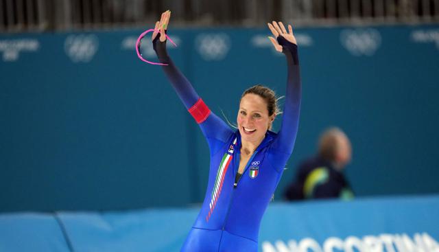 Milano-Cortina, Lollobrigida non smette di incantare e fa il bis: conquistato l'oro sui 5 mila metri