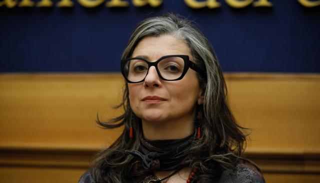 La proposta della Lega: "Francesca Albanese è una minaccia per l'Onu. Ecco perché l'Italia deve chiederne le dimissioni"